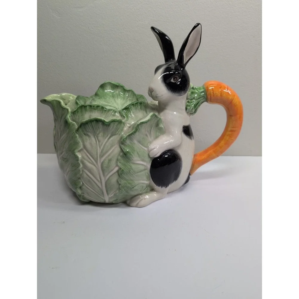 Fitz & Floyd 1987 Rabbit Theme Ceramic Art Pottery Teapot 45oz Glossy Novelty